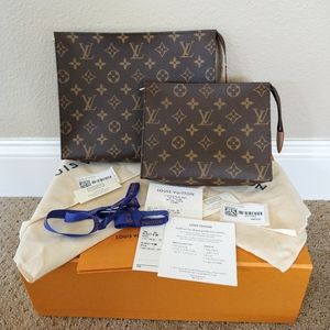 Brand New LOUIS VUITTON MonogramToiletry 26 & 19 Gift Set